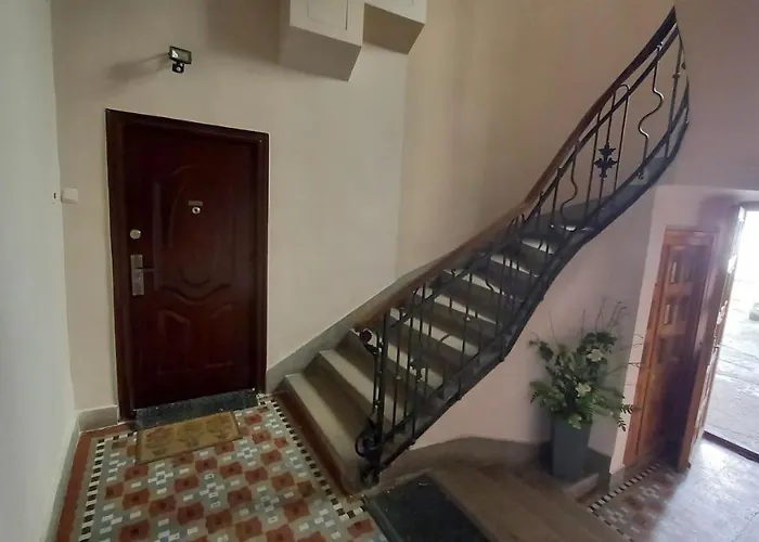 Fortress 1: Quiet, Lux 50M2 , Apartment In The Pedestrian Zone