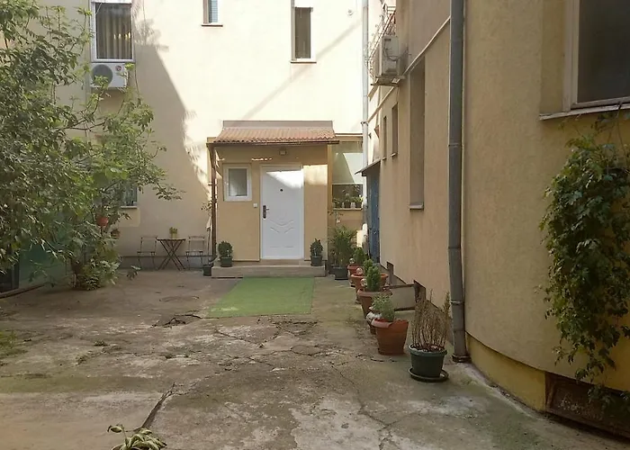Fortress 1: Quiet, Lux 50M2 , Apartment In The Pedestrian Zone