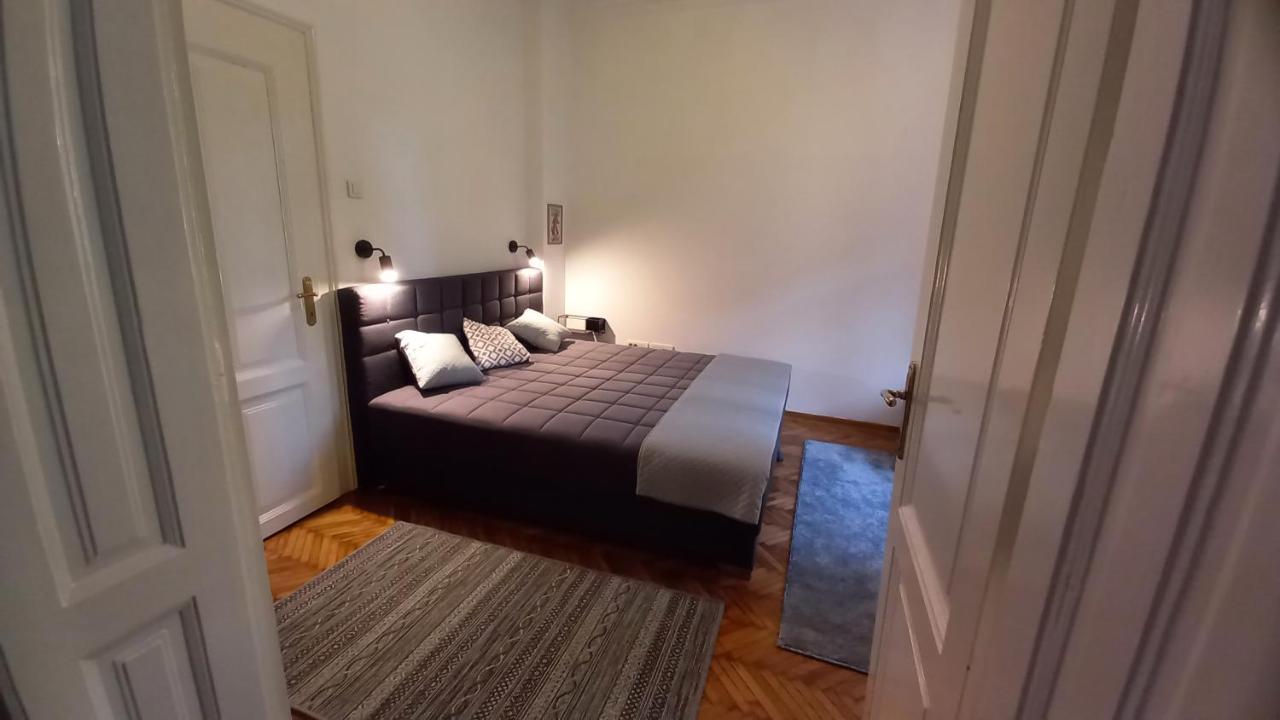 Fortress 1: Quiet, Lux 50m2 , In The Pedestrian Zone Апартаменты Белград