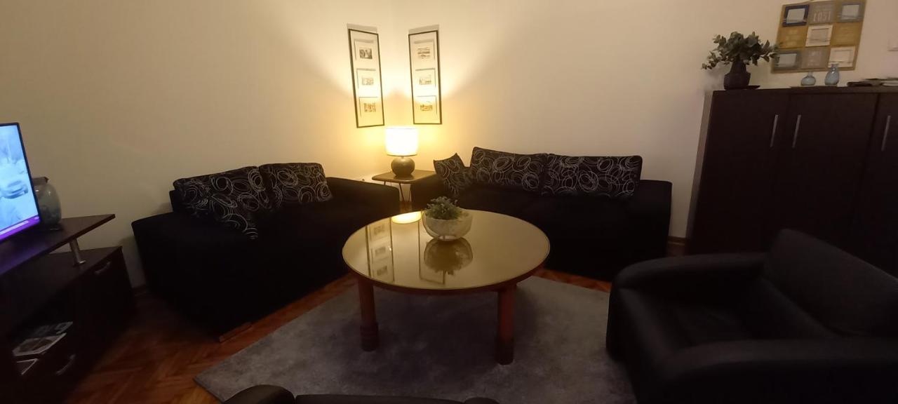 Apartment Fortress 1: Quiet, Lux 50m2 , In The Pedestrian Zone *
